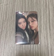 itzy checkmate sneakers special edition 小卡 chaeryeong yeji