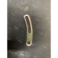 ALTERNATOR HOLDER CASE 580 BACKHOE LOADER