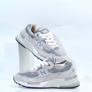 Sepatu New Balance 992 Grey