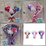 日版 Hello Kitty 毛絨心心花束不同服飾大公仔 大毛公仔 Sanrio Characters 吉蒂貓 凱蒂貓 花花 畢業公仔 景品