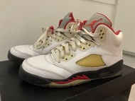 Air Jordan 5 retro GS   6.5Y