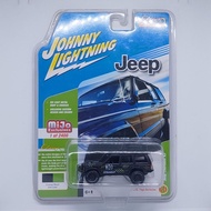 Johnny Lightning Jeep Cherokee XJ