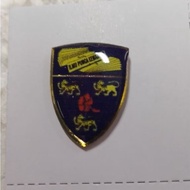 Collar Pin UM logo badges collar pin University Malaya
