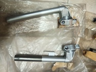 แฮนด์ Yamaha VR และ TZR อะไหล่แท้ศูนย์ ขายเป็นคู่ สินค้ามีให้เลือก2แบบ อ่านรายละเอียดก่อนสั่งซื้อ