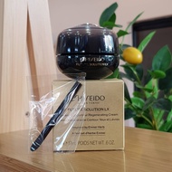 ครีมบำรุงรอบดวงตาและปาก SHISEIDO Future Solution LX Eye and Lip Contour Regenerating Cream 17ml ช่วย