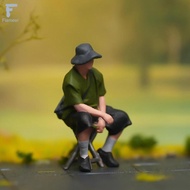 [Flameer] 1/64 Sitting Boy Figure Miniature Figurine People Model for Hutong Scene Scene Model