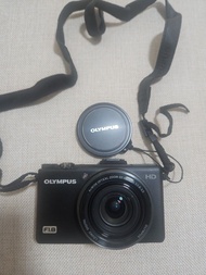 Olympus XZ-1 F1.8