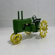 JOHN DEERE JOHN DEERE Gold Tractor Alloy Agricultural Vehicle Model ERTL 1: 16