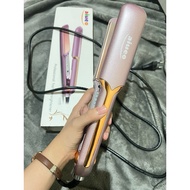 Preloved NBU aiueo hair straightener