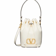 Valentino 女士 VLOGO SIGNATURE迷你水桶包均碼碼MINI、12cm*10cm*18cm