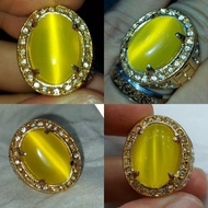 Cat Eye Gemstone