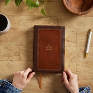 Holy Bible 1611 KJV with Apocrypha Brown Leathersoft: Imitation Leather