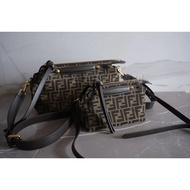 F Home Bag Fendi simply Fendi Underarm hobo Bag Messenger Bag Brand New FENDI Fendi Underarm Bag/Fen