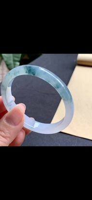 冰種玉鐲 天然翡翠玉鐲 A玉 手鐲 • 冰種藍飄花翡翠貴妃鐲
