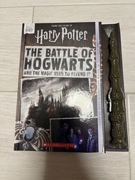 Harry Potter 哈利波特：決戰霍格華茲 書連發光魔杖