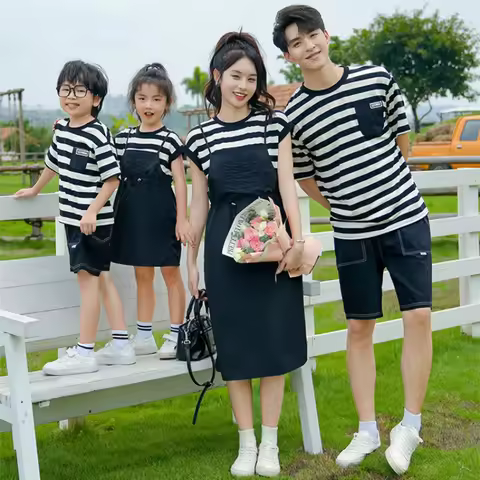 Family Couple Matching Clothes Mom Daughter Dress Dad Son T Shirt Sibling Brother Sister Outfits Par