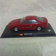 聖誕禮物 車界名牌 BMW 850i 經典紅色 立體模型車 (有底座)