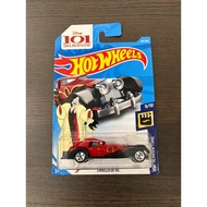 Hot Wheels Disney 101 Dalmatians Movie Car CRUELLA DE VIL Classic Car 18th Edition