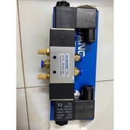 2-head 5-way solenoid valve 4V220-08 24VDC