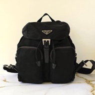 絕版古董品 Prada黑色銀標尼龍雙肩包 後背包 背囊 中古包 二手包