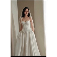váy cưới định hình khung croset đi bàn tiệc