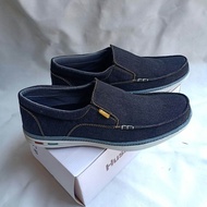 sepatu slip on hush puppies , sepatu pria , sepatu loafer , sepatu casual hush puppies