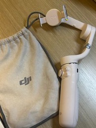 DJI OM5 手機穩定器