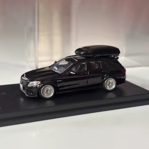 DCM 1/64 Scale C63 C63S S205 Travel Version Alloy Simulation Car Model Classic Adult Collection Stat