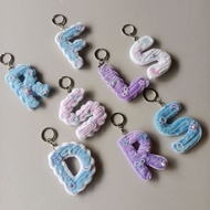 GANTUNGAN Fuzzy Wire Alphabet Keychain