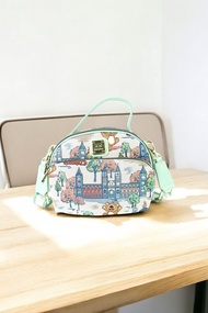 Henneybear- รุ่น Iris H1197 ลายLondon bridge กระเป๋าสะพายข้าง กระเป๋าพาดลำตัว มาพร้อมสายสปอร์ตพรีเมี