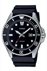 นาฬิกาข้อมือ Casio รุ่น MDV-107-1A1 นาฬิกา นาฬิกาผู้ชาย สีดำ สายสแตนเลส อนาล็อค กันน้ำ ของแท้ 100% ประกันศูนย์เซนทรัล 1 ปี