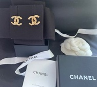 Chanel Earrings 金色 CC logo 耳環 日本單
