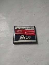 品牌2GB CF記憶卡，功能正常