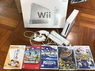 Wii 主機 +  5 games ( Super Mario bro, Wii Resort, Rabbids party, Mario Strikers, wairo)