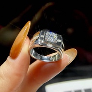 1 ชิ้น 1 กะรัต แบบ 4 จุก ไม่มีสี Moissanite เพชร ที่มีเพชรแตกซึม แหวนหมั้นผู้ชาย S925 เงินแท้ แหวนแบ