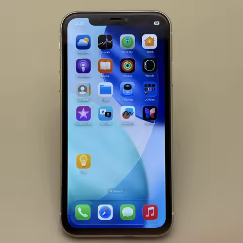 Original Apple iPhone 11 Mobile Cell Phone 6.1'' 4G 12MP A13 Face ID Unlocked CellPhone