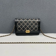 Chanel香奈兒 黑金菱格紋發財Woc鏈條包