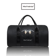 【Mike Frederiqo】正版授權 時尚運動衣物袋 卡爾老佛爺