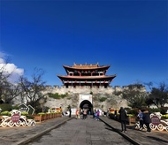 Private Guided Day Tour from Lijiang to Dali Ancient City, Shaxi Ancient Town, and Erhai Lake