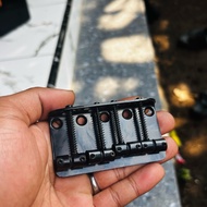 4-string bass bridge jazz bass P bass black suquierOriginal