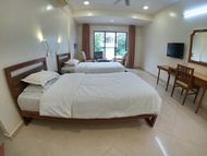 Hotel Ganapati Palace