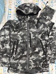 Columbia Atmos Laboratory 星星迷彩外套