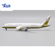 JC Wings 1: 400 B787-8 Wings Royal Airlines V8-OAS XX40063/A Airliner Model