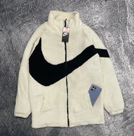 JACKET SHERPA NIKE BIG SWOOSH HALF ZIP JAKET BULU NIKE WHITE BIG LOGO