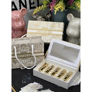 Dijia Golden Tube Lipstick Sample Five-Piece Set Christmas Style1.5g * 5.Color Number: 999 #, 777 #,