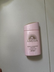 安耐曬 (Anessa) 防曬乳 SPF50+