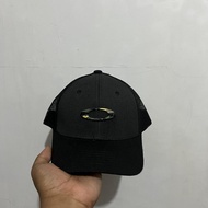 Topi trucker oakley caps logo OG