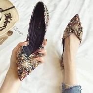 รองเท้าผู้หญิงดีไซน์ใหม่สไตล์เกาหลี Soft Sole Slip-On สุภาพสตรี Ballet Flats Rhinestone Pointed Toe หญิง Single Shoes