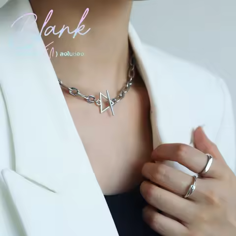 TV Blank Nueng Cospaly Faye Yoko Titanium Metal Triangle Pendant Silver Necklace Jewely Chain Choker