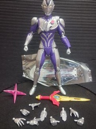 Ultraman Dinas FRS 模型完成品